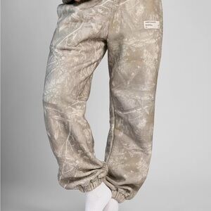 Comfrt Limited Edition Woodland print Joggers